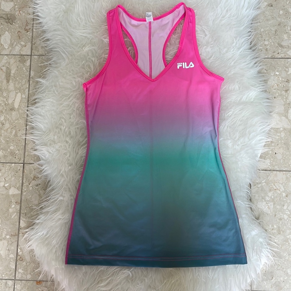 Fila ombré work out tank top size small worn once and not to work out haha :)
